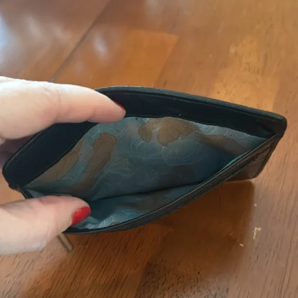 Hobo Euro Slide Card Case in polished black leather - Picture 5 of 8